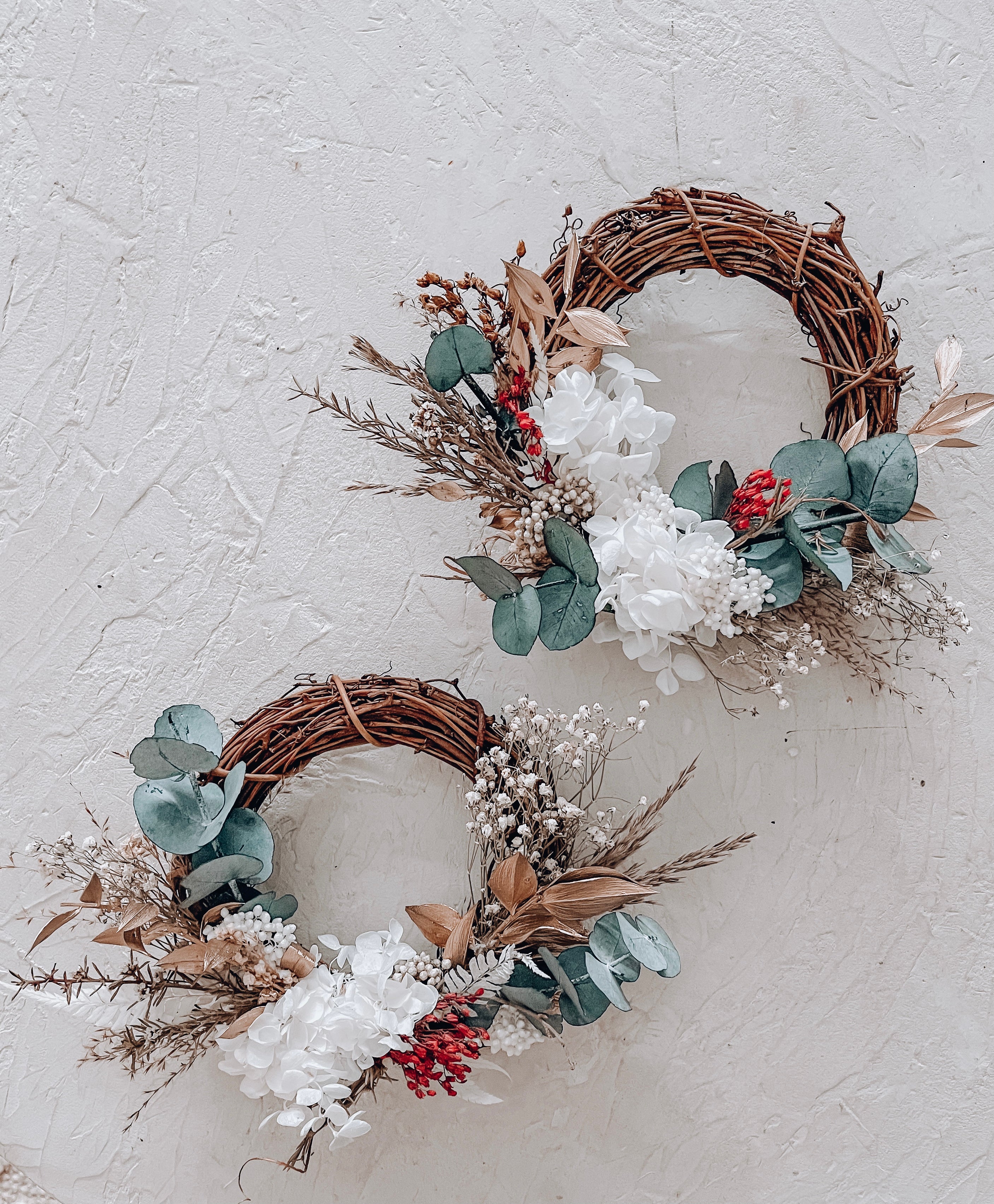 Mini everlasting Christmas wreaths.