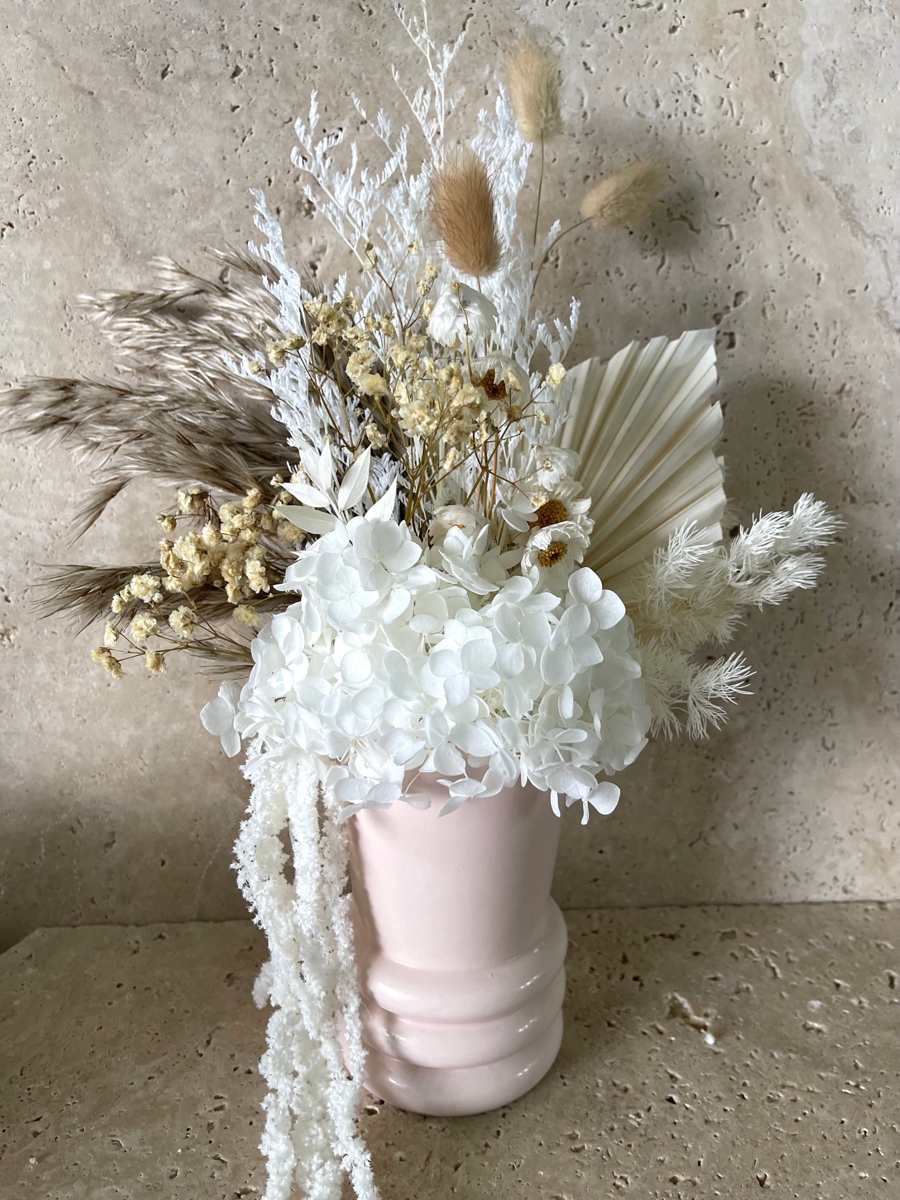 Blush pink mini everlasting arrangement- natural/daisy.