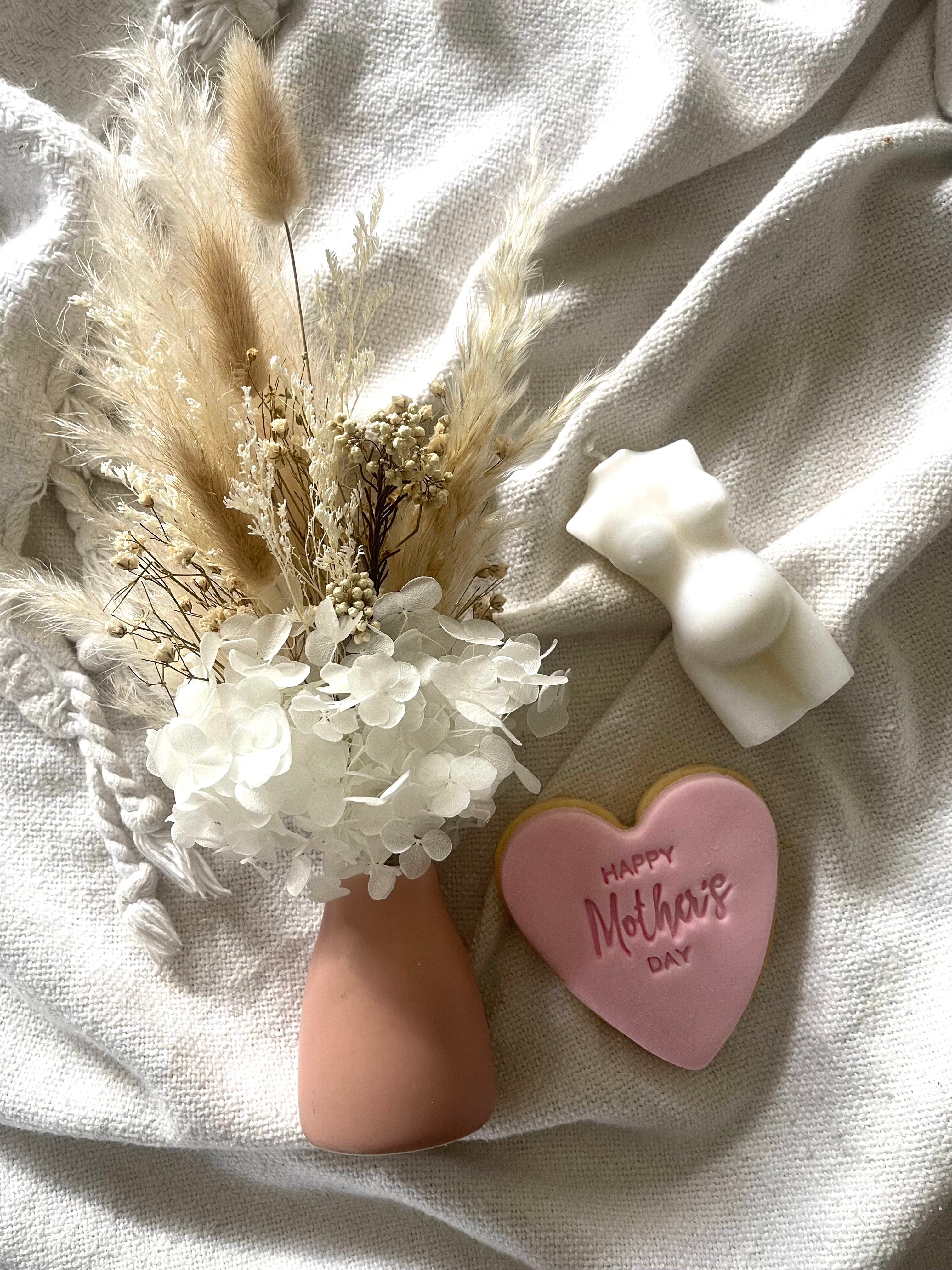 Mini Happy Mothers day gift box. - Mumma-To-Be.