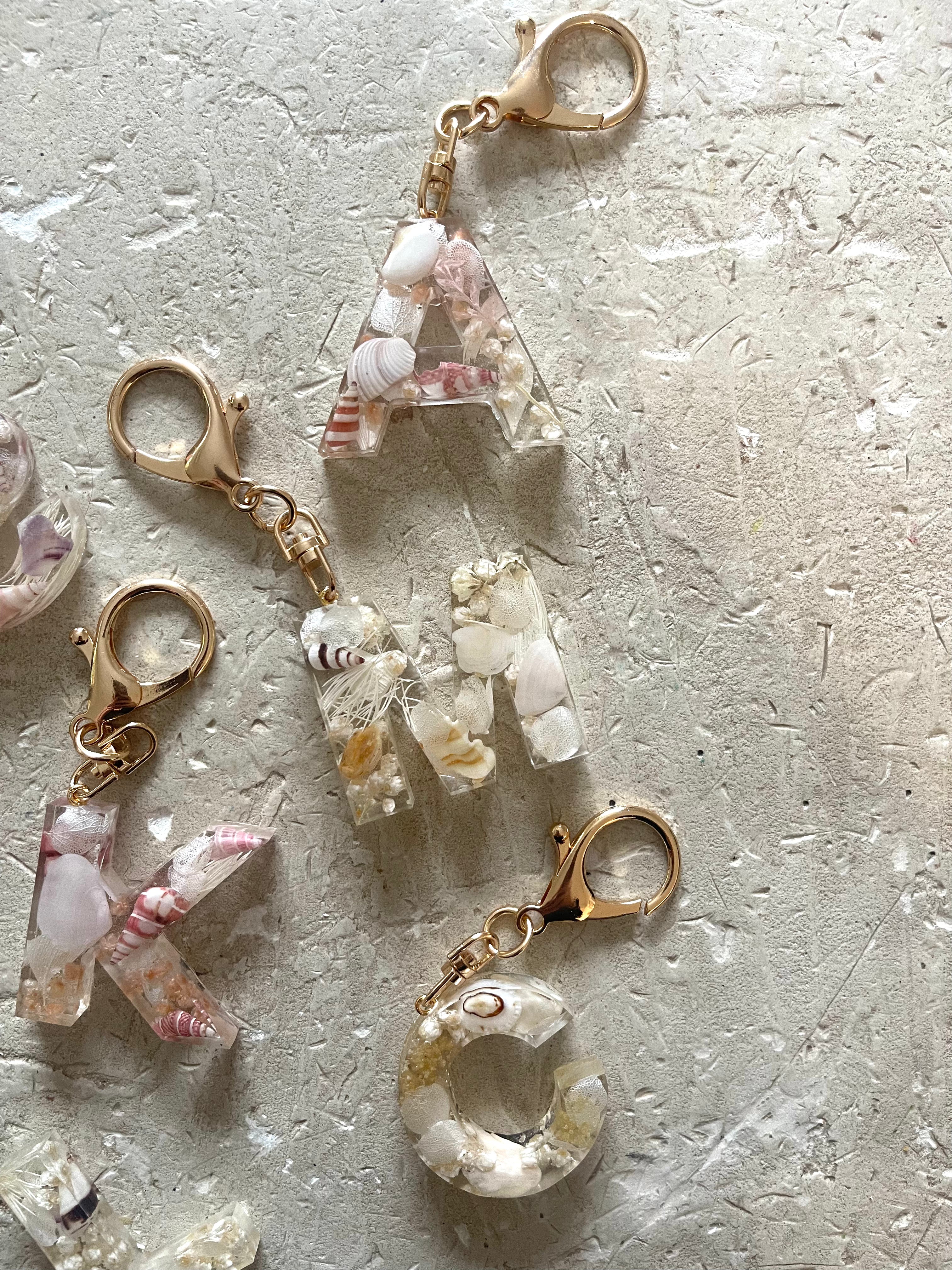 Dried Flower & shell Resin Key rings.
